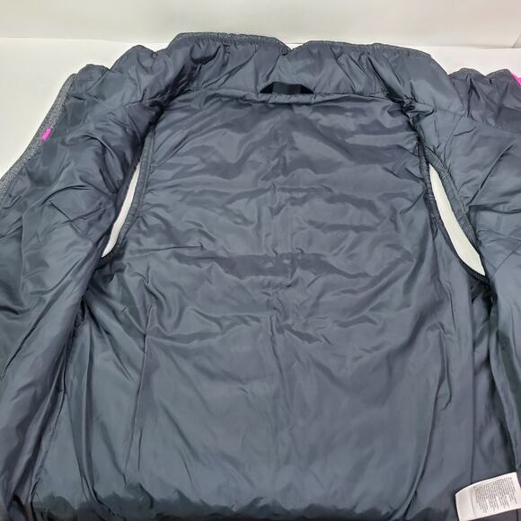 The North Face Vest Heathered Gray/Pink Size Medium Women’s Quilted Puffer - Picture 9 of 12